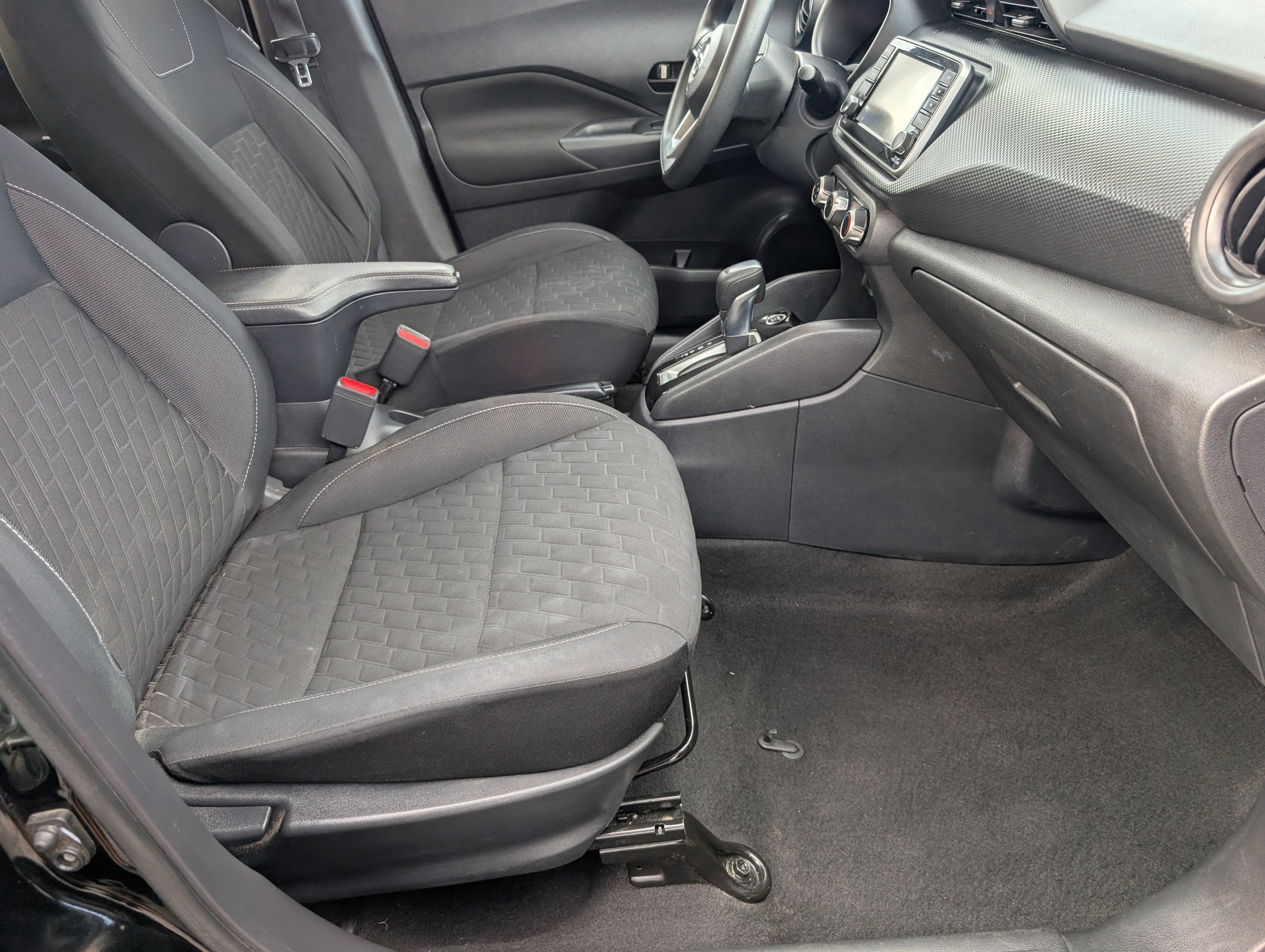 Used 2021 Super Black Nissan S image 25