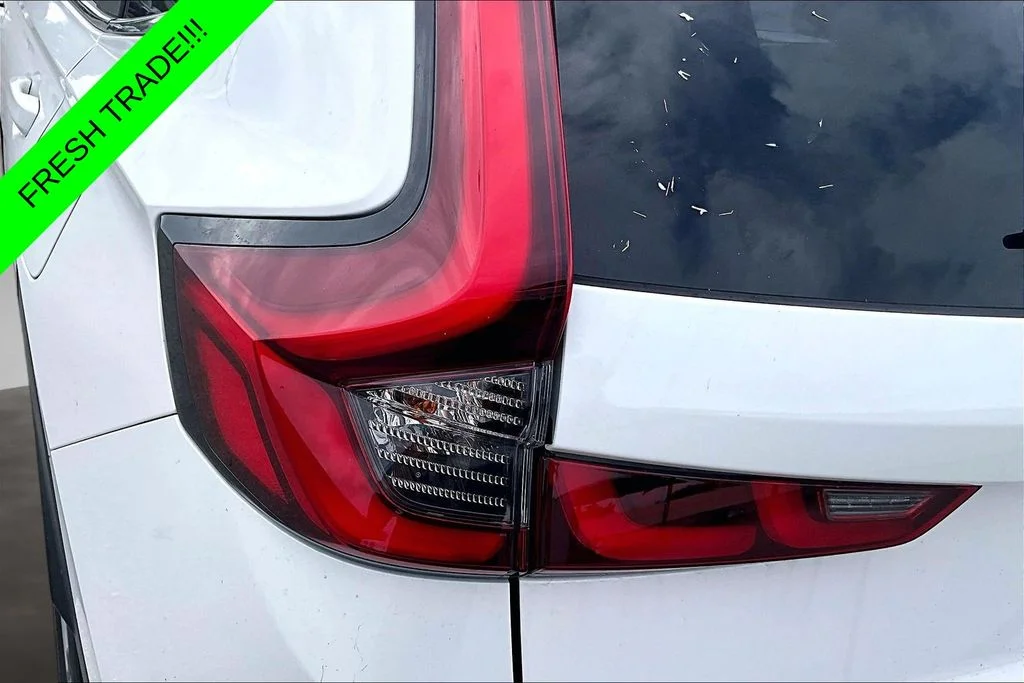 Used 2024 White Honda EX-L image 22