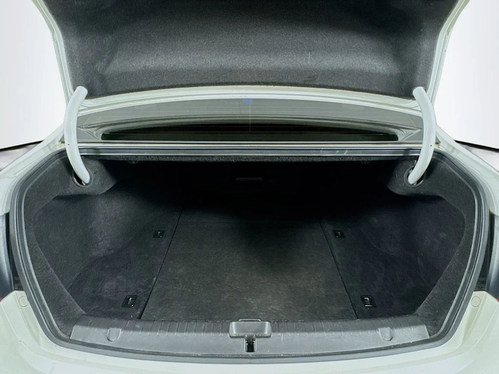 Used 2015 Pearl White Acura Base image 32