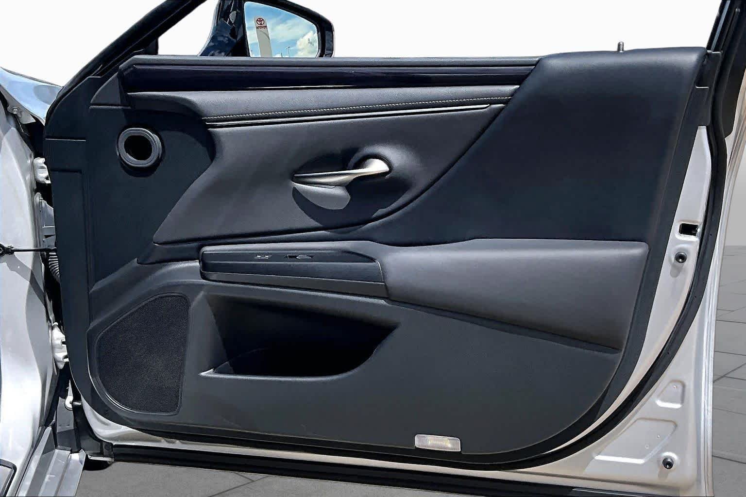 Used 2021 Silver Lining Metallic Lexus  image 23