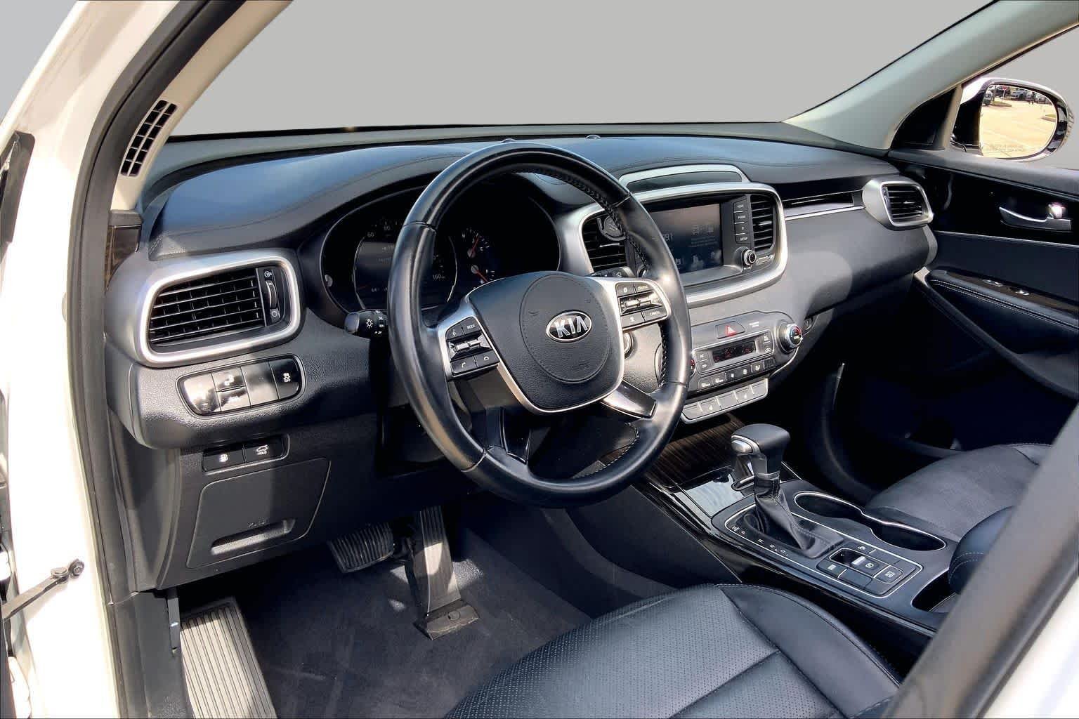 Used 2020 Snow White Pearl Kia EX V6 image 17