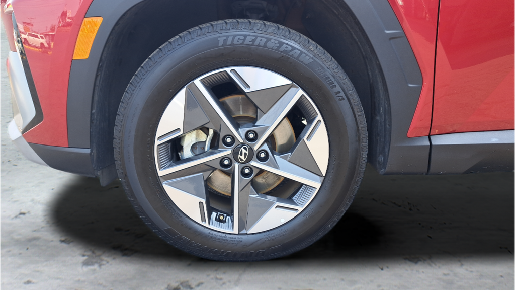 Used 2025 Red Hyundai SEL image 28