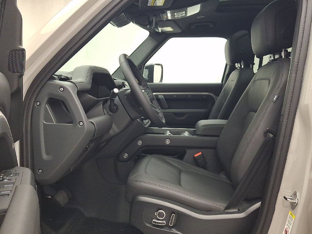 New 2026 Borasco Grey Land Rover X-Dynamic SE image 10