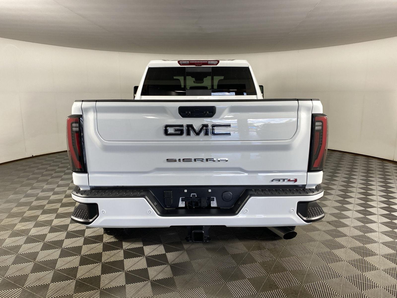 Used 2025 Summit White GMC AT4 image 6