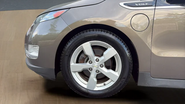 Used 2014 Brown Chevrolet Base image 27