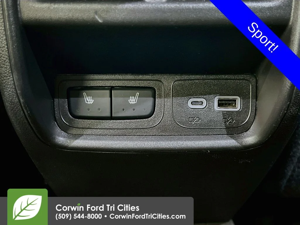 Used 2025  Cadillac Sport image 30