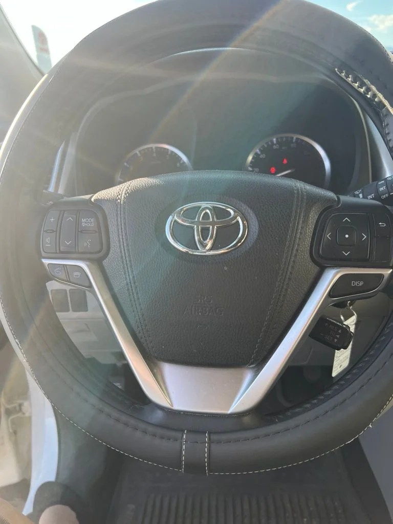 Used 2016 Blizzard Pearl Toyota LE Plus V6 image 18
