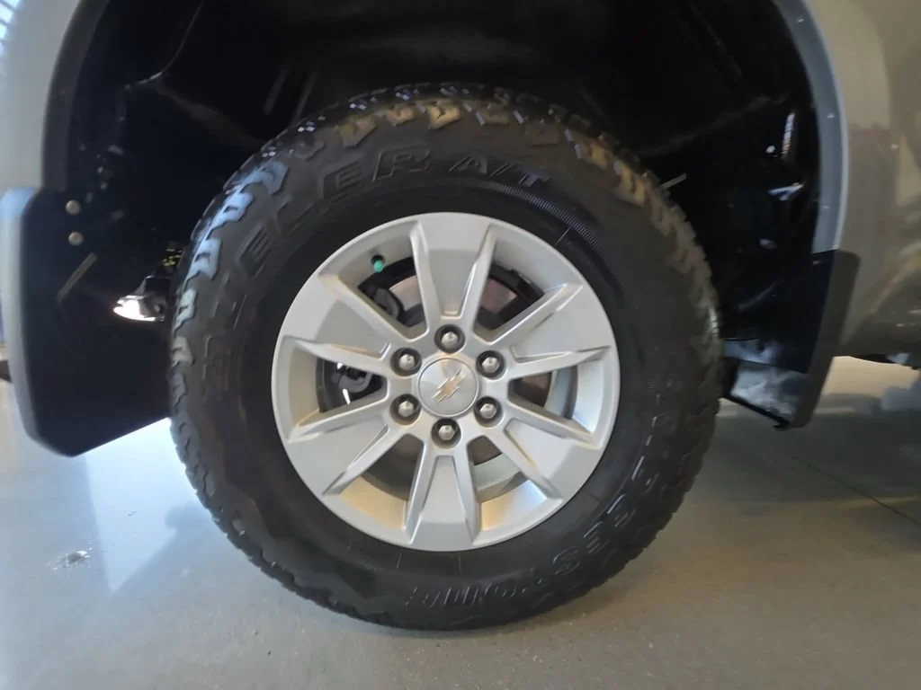 Used 2023 Sterling Gray Metallic Chevrolet LT image 28
