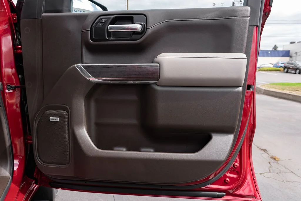 Used 2020 Cajun Red Tintcoat Chevrolet LTZ image 32