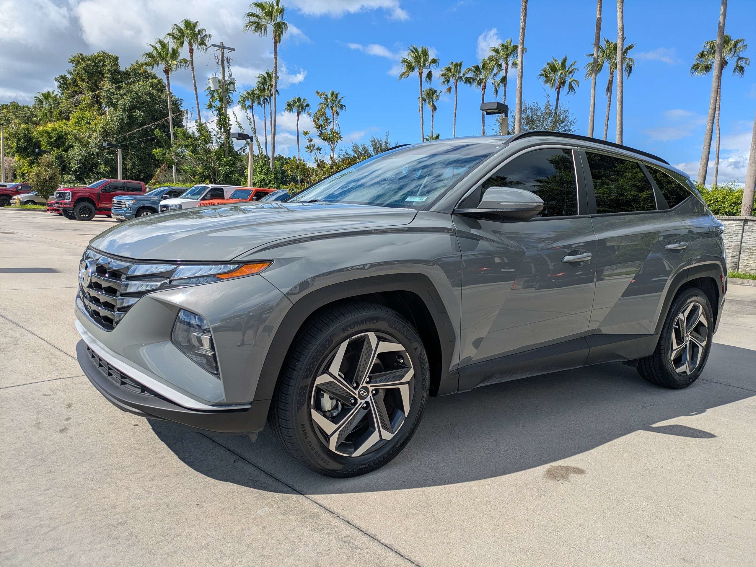 Certified Used 2024 Hampton Gray Hyundai SEL image 5