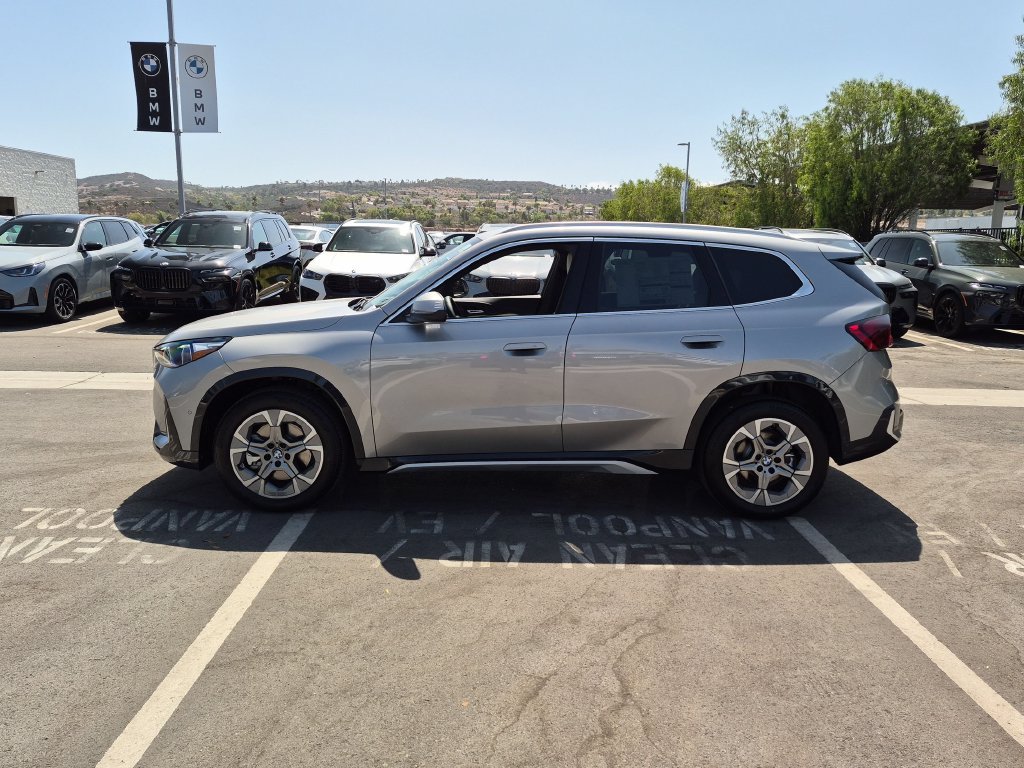 Used 2026 Silver BMW xDrive28i image 5
