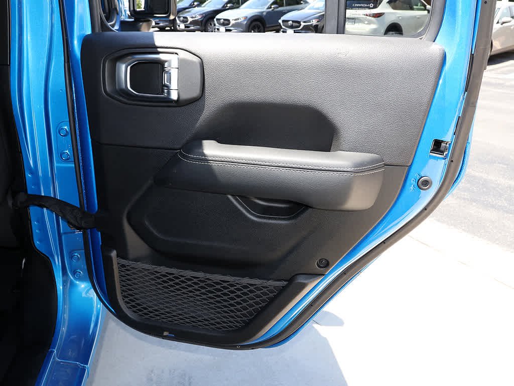 2023 Jeep Wrangler 4-Door Sahara - Photo 33