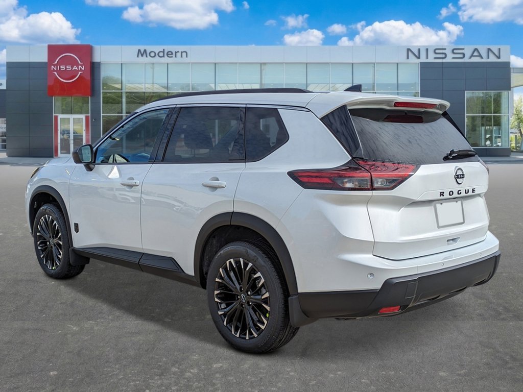 New 2026 Everest White Pearl Tricoat Nissan Dark Armor image 3