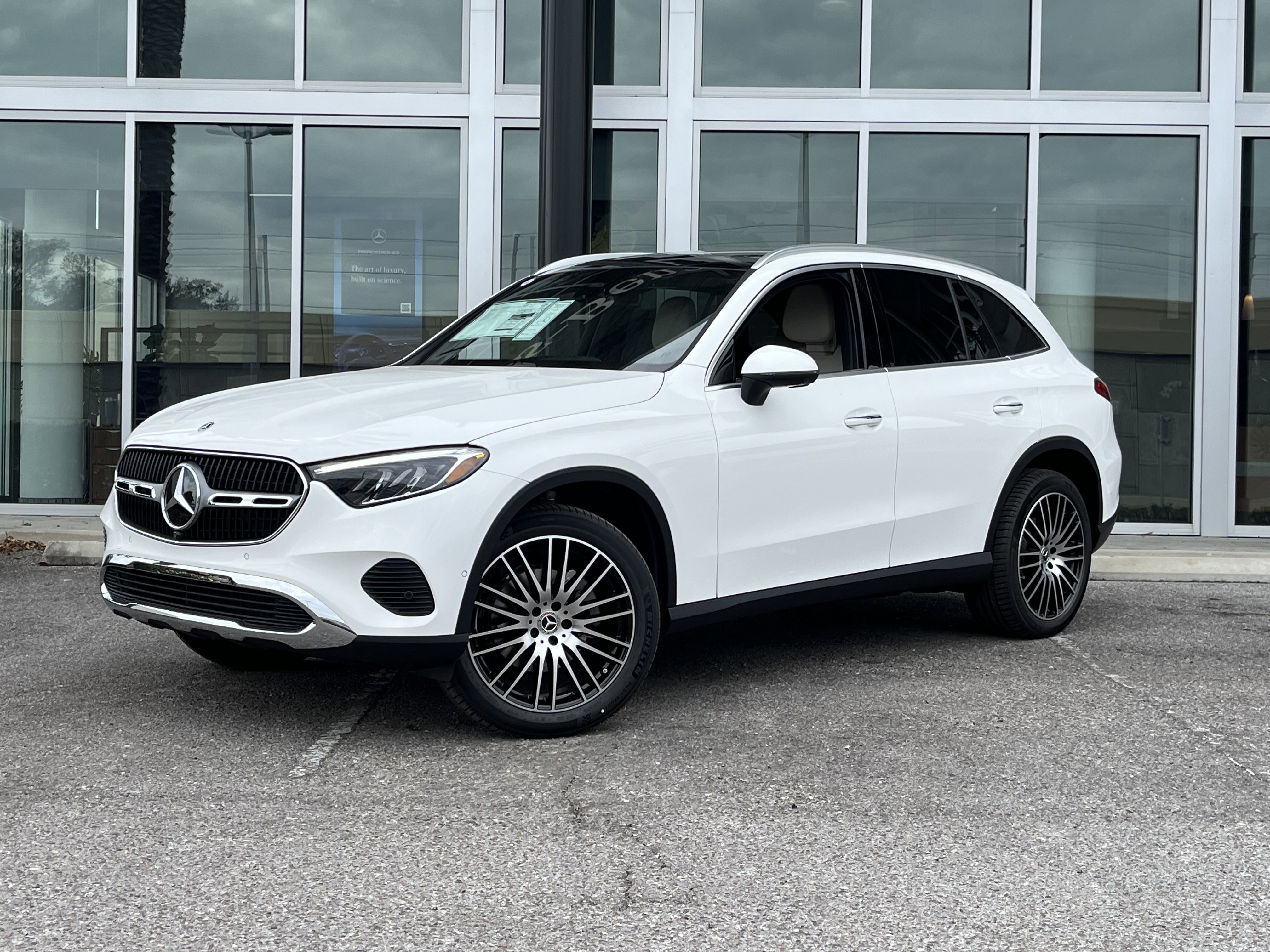 New 2026 POLAR WHITE Mercedes-Benz GLC 300 image 2