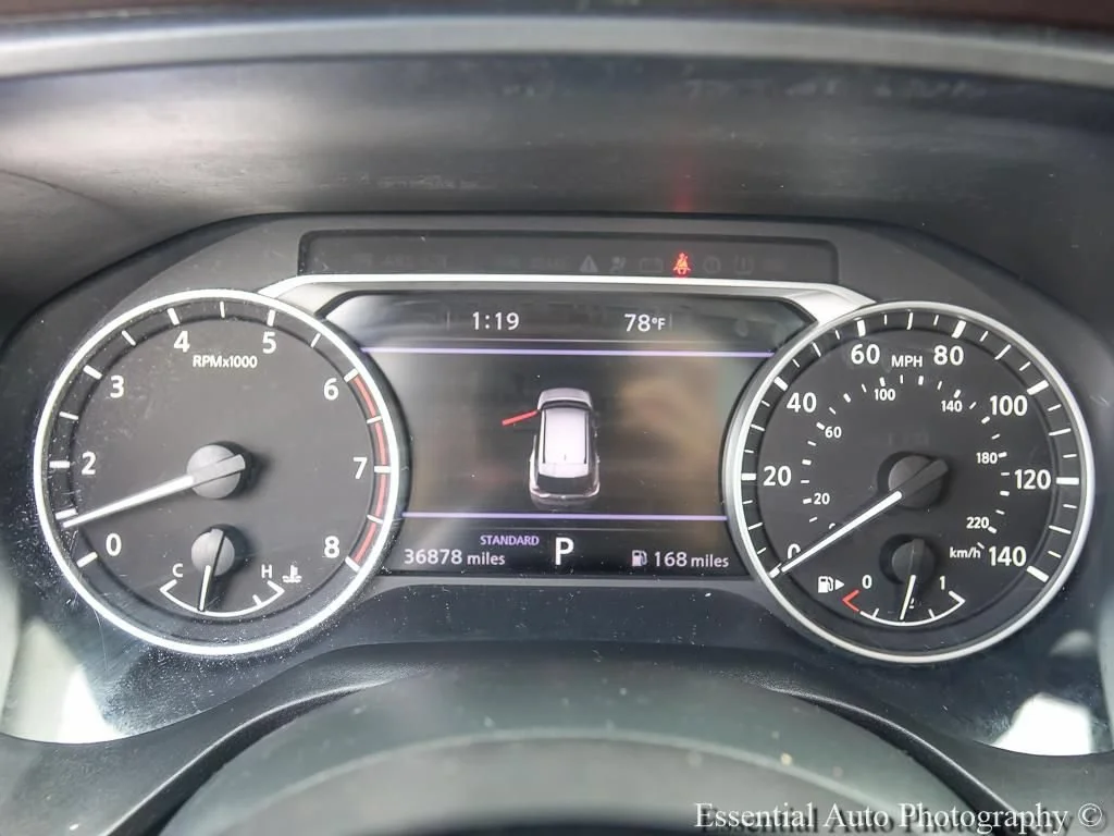 Used 2023 Gray Nissan SL FWD image 4