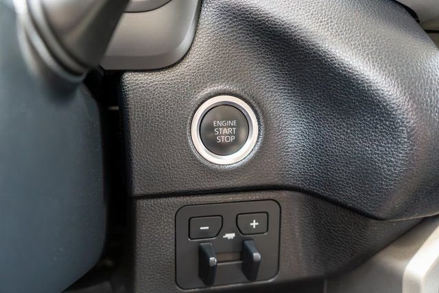 Used 2023 White Toyota SR5 image 27