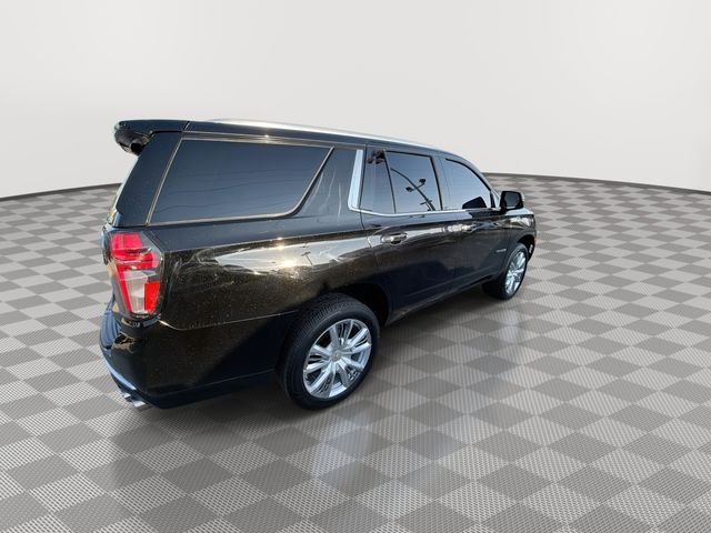 Used 2021  Chevrolet High Country image 9