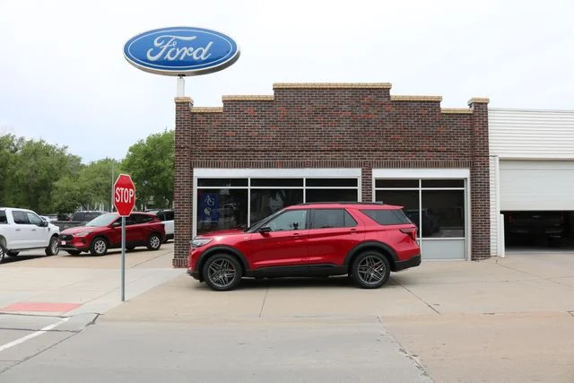 2026 Ford Explorer ST-LINE 4WD's photo