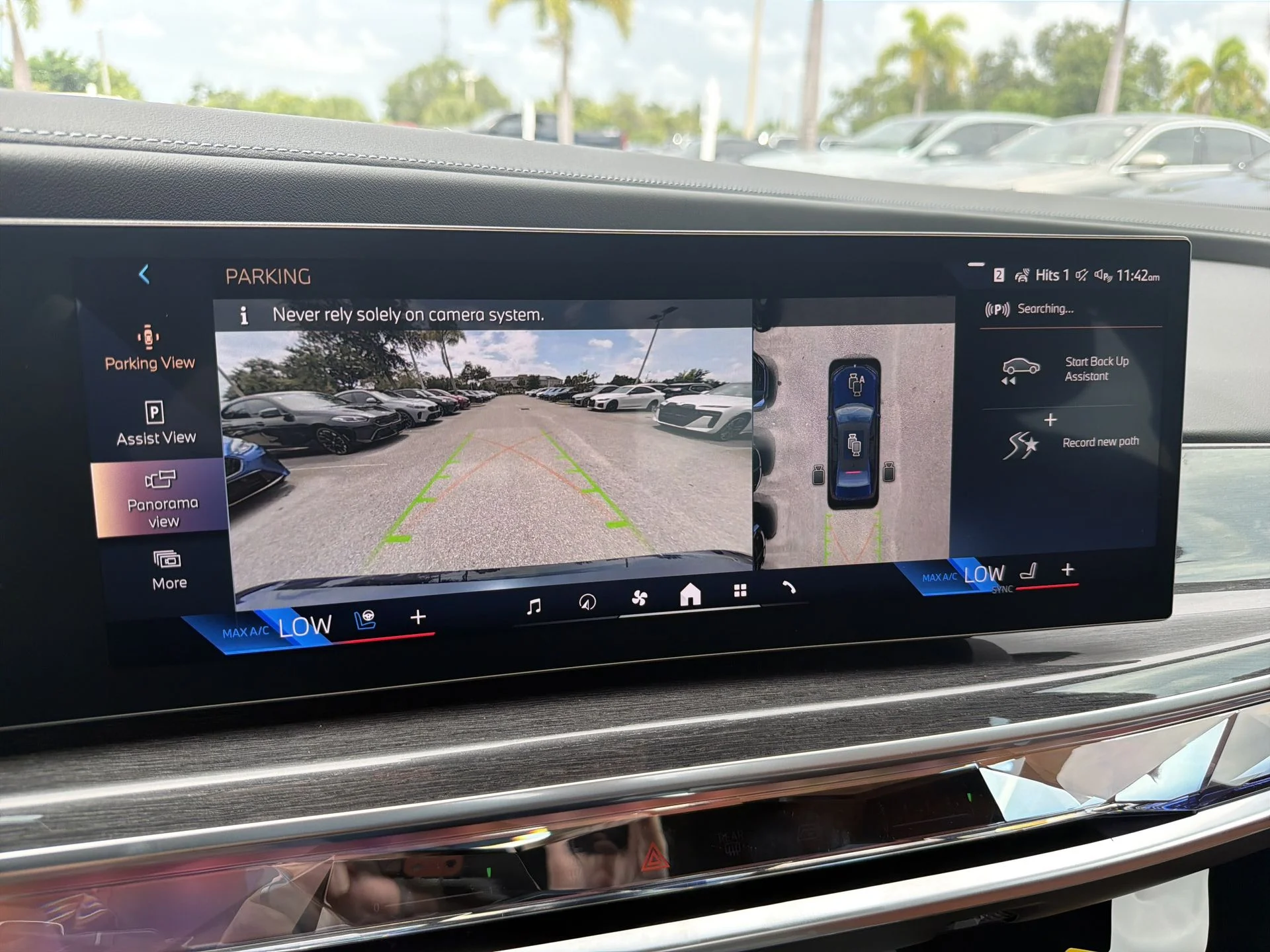 New 2026 Tanzanite Blue II Metallic BMW 740i xDrive image 28
