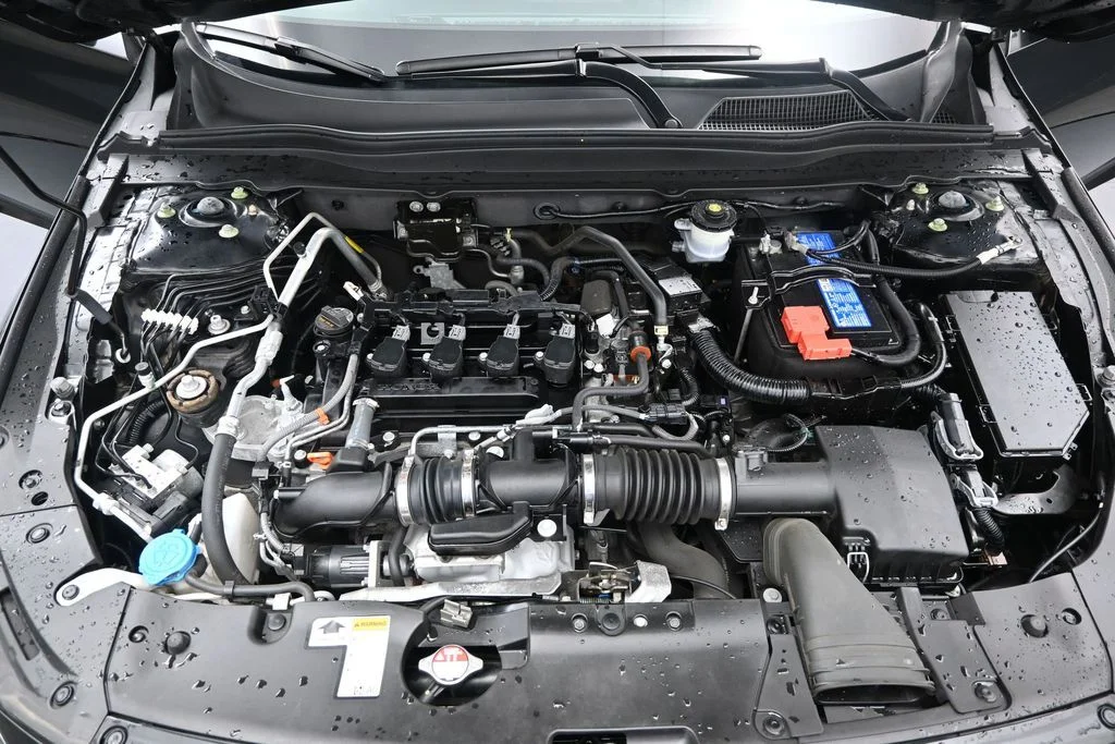 Used 2022 Crystal Black Pearl Honda EX-L image 19