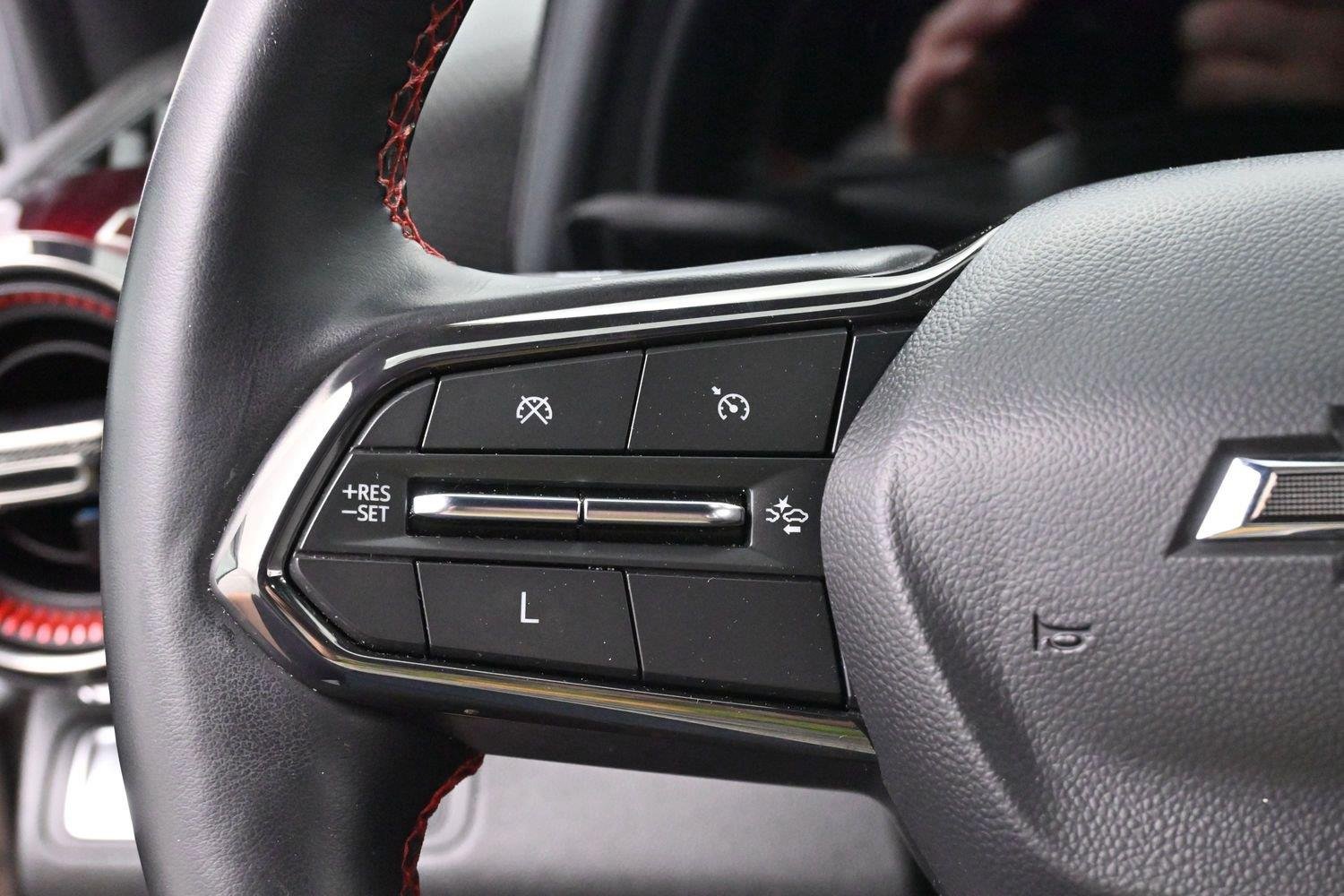 Used 2025 Sterling Gray Metallic Chevrolet FWD RS image 19