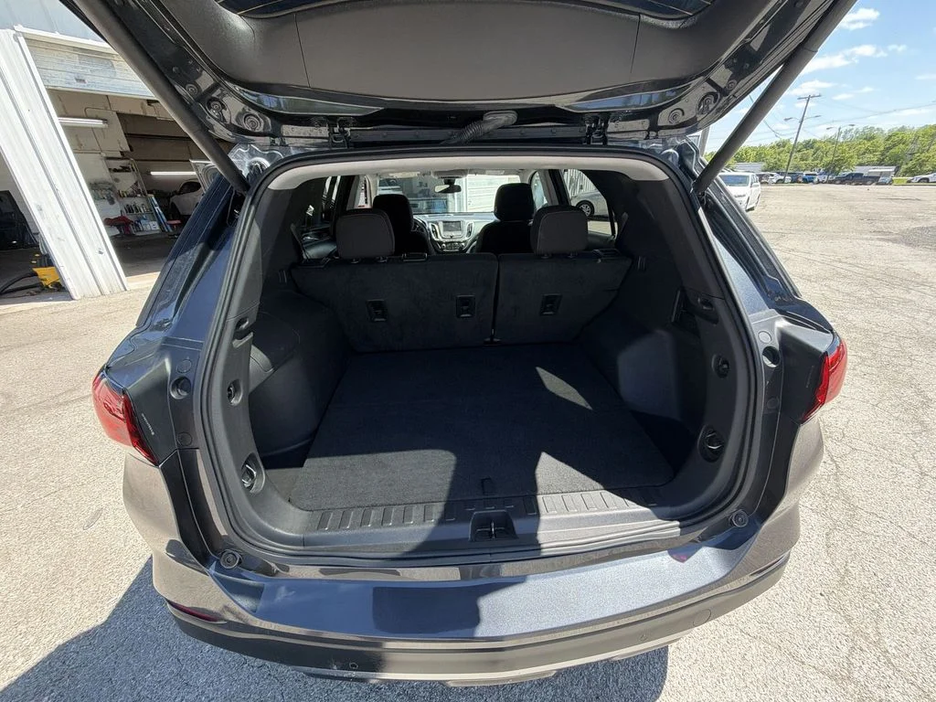 Used 2023 Gray Chevrolet LT image 23