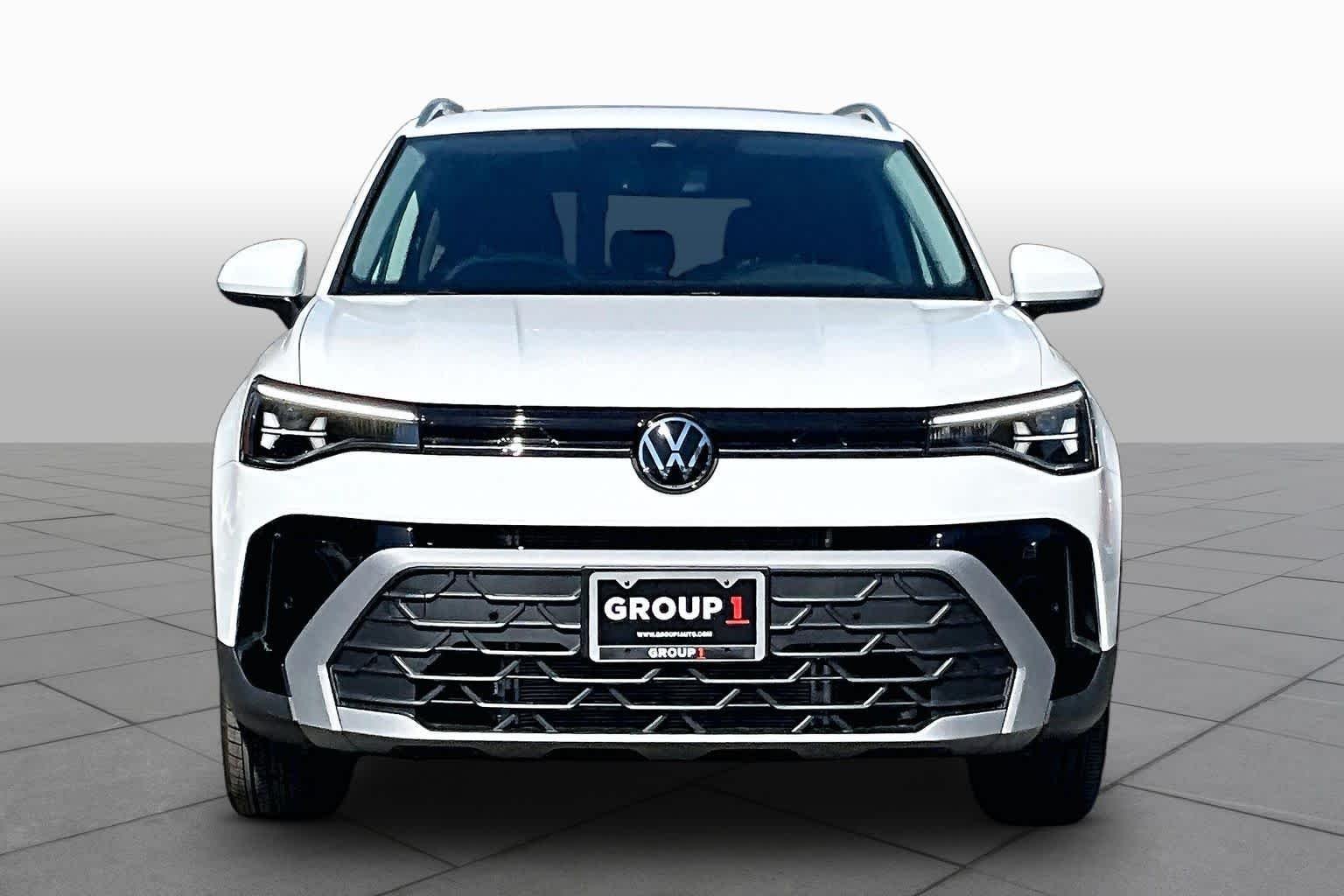 New 2027 Pure White exte Volkswagen SE image 3