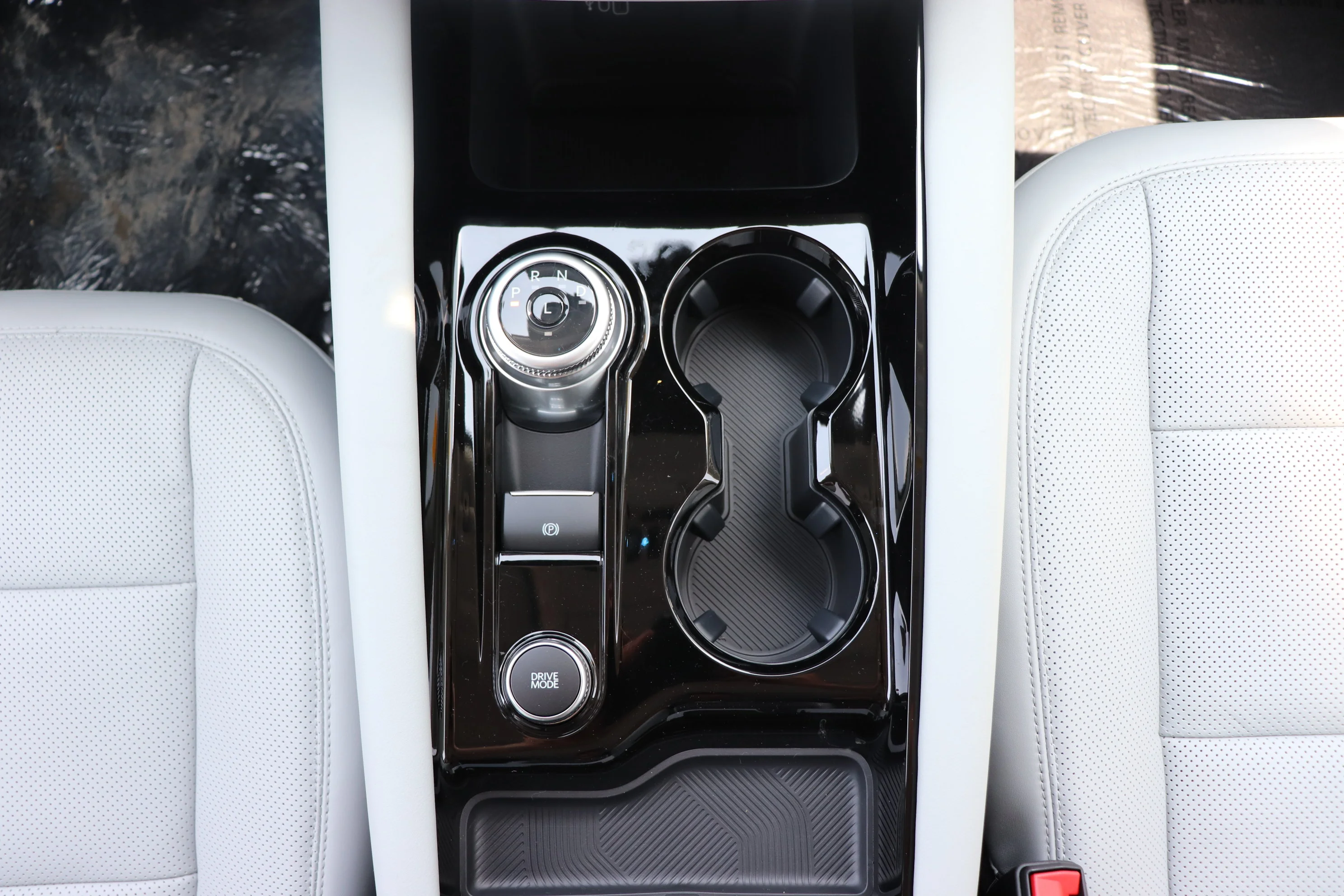 New 2026 STAR WHITE METALLIC TRI-COAT Ford Platinum image 20