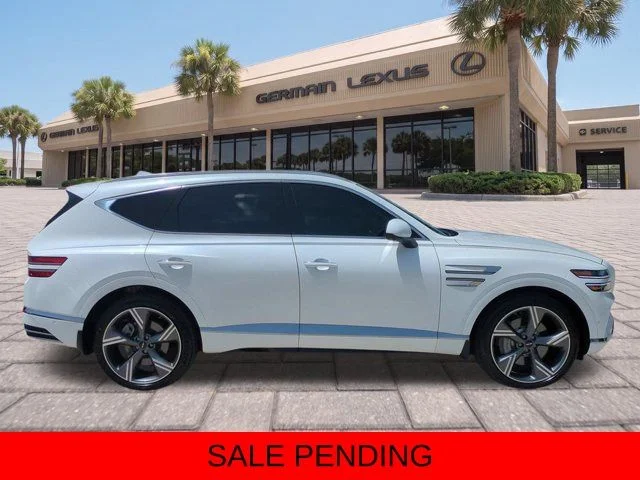 Used 2025 White Genesis 2.5T Prestige image 3