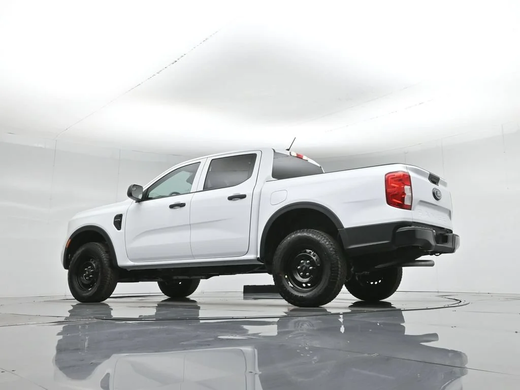 New 2026 Oxford White Ford XL image 49