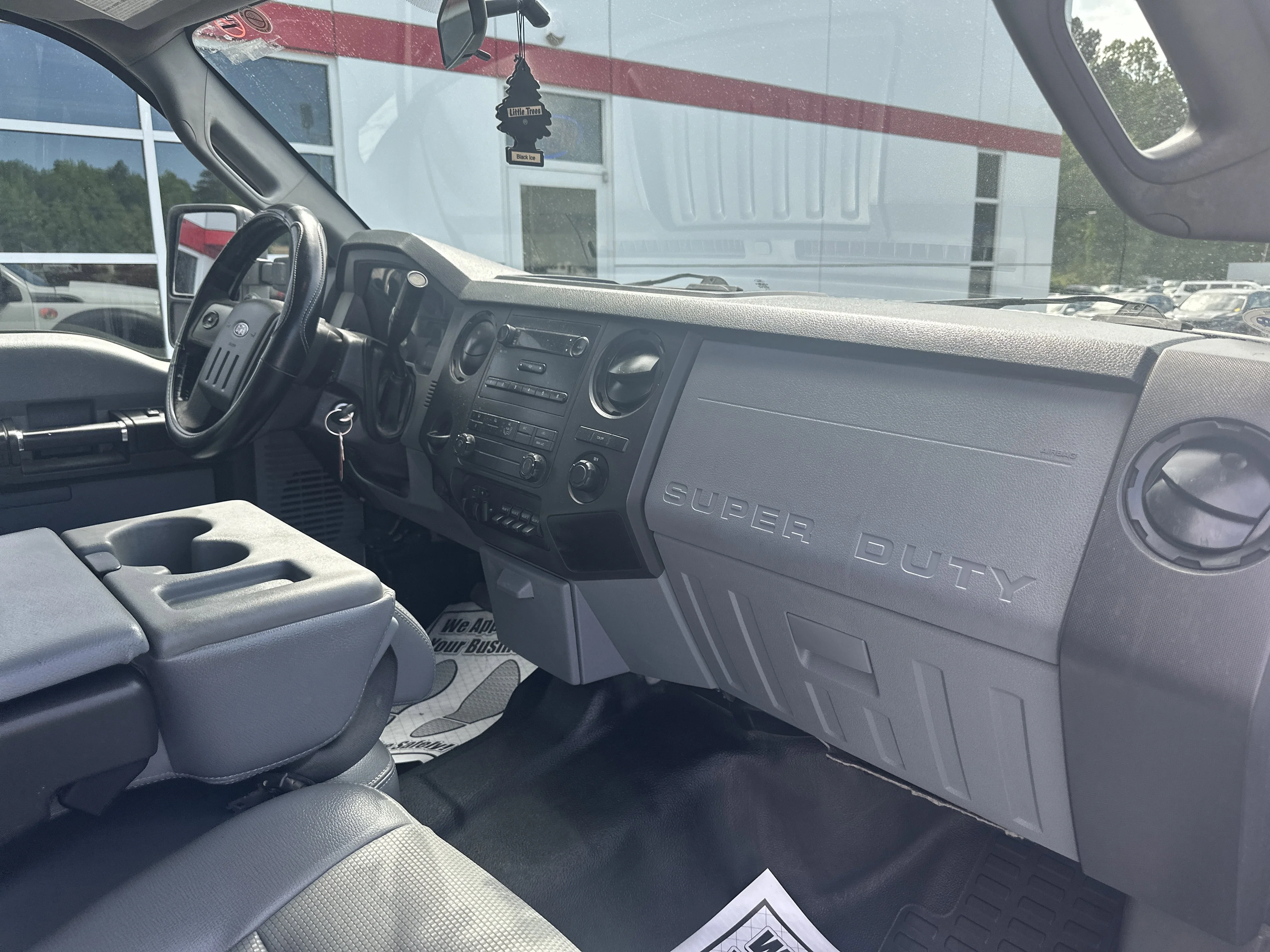 Used 2014  Ford  image 27