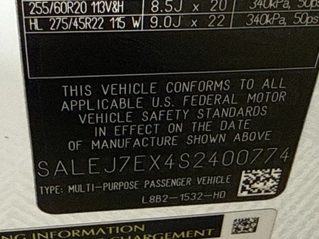 Used 2025 Fuji White Land Rover S image 34
