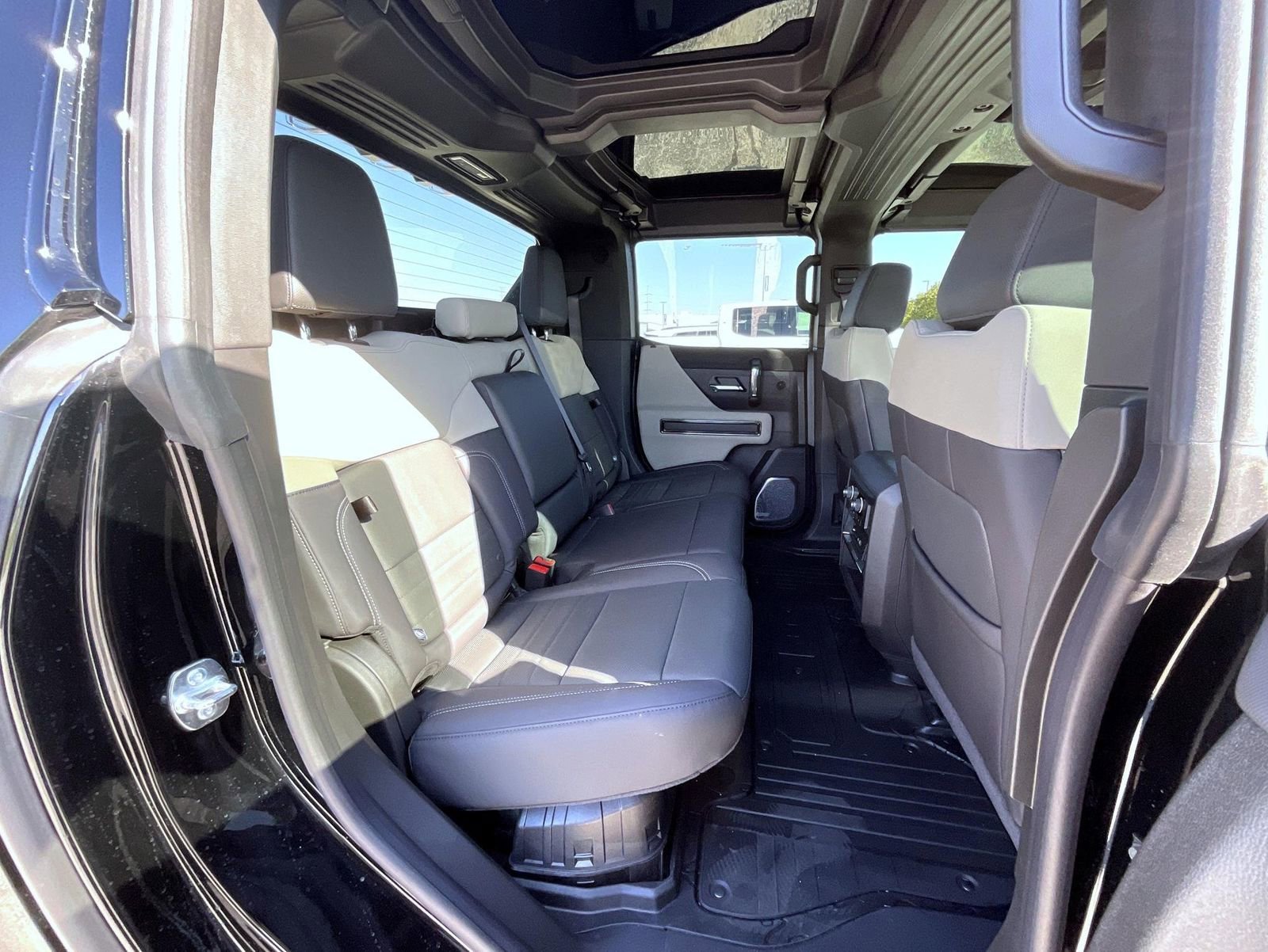 2026 GMC HUMMER EV 3X - Photo 18