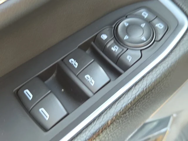 Used 2024 Sterling Metallic GMC Denali image 26
