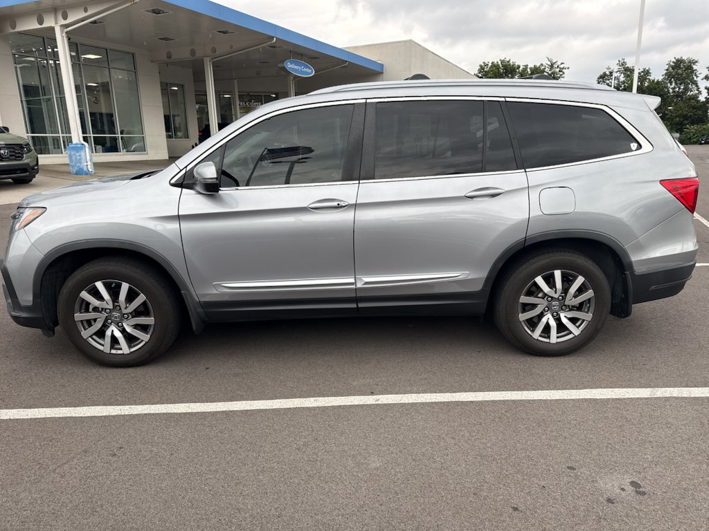 Used 2019 Lunar Silver Metallic Honda EX-L image 6