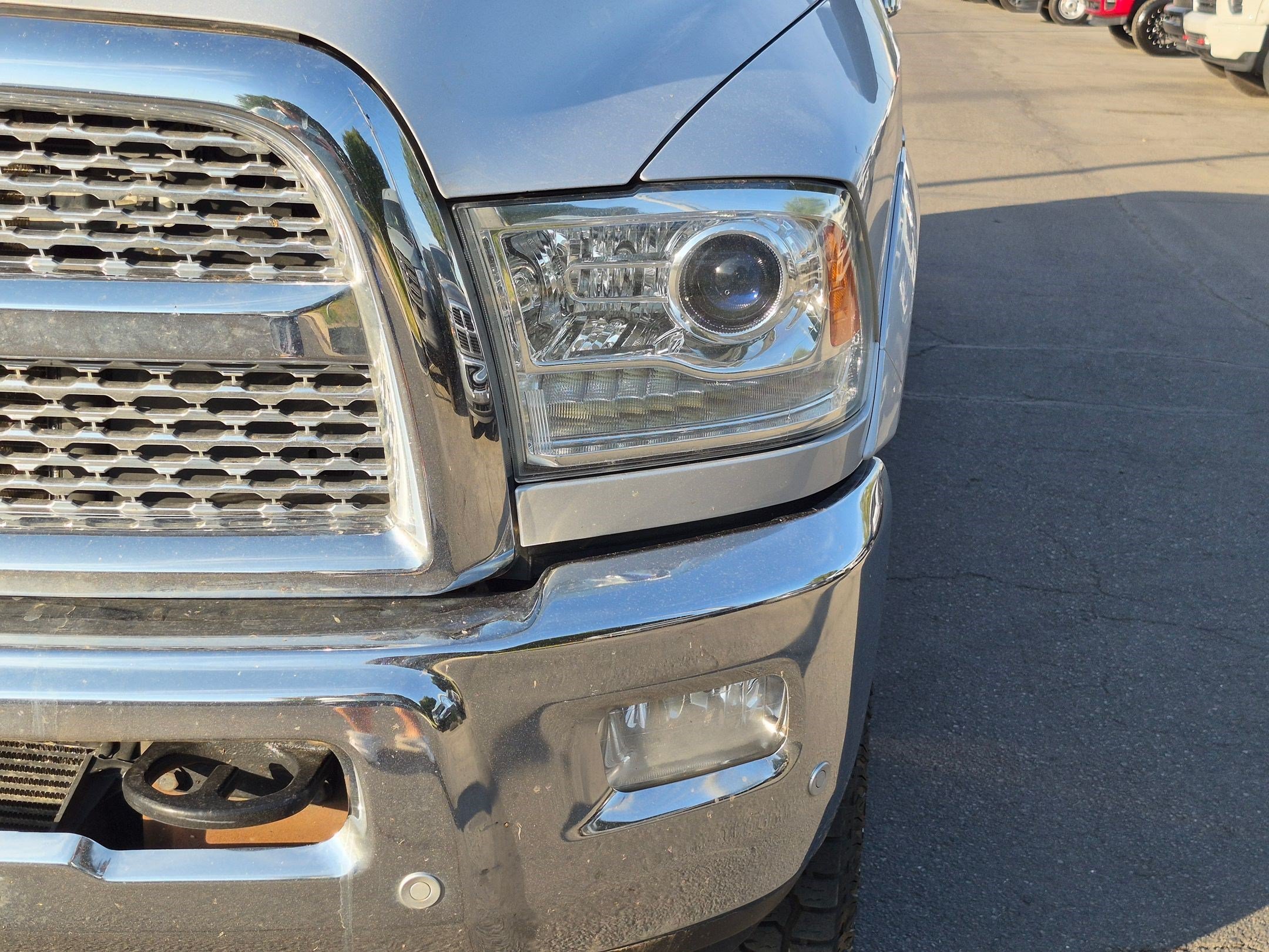 Used 2016 Bright Silver Metallic Clearcoat Ram Laramie image 10