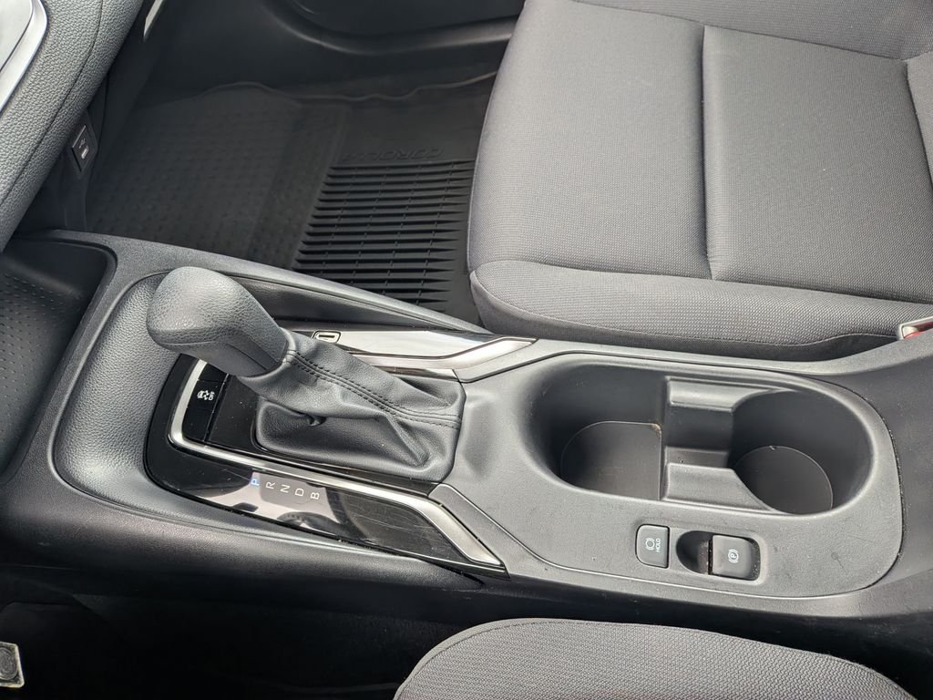 Certified Used 2025 Silver Toyota LE image 23