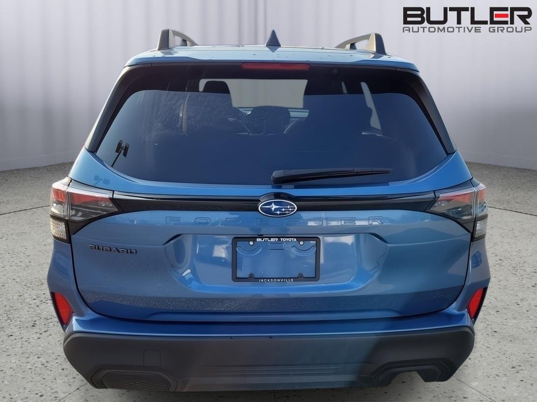 Used 2025 Horizon Blue Pearl Subaru Premium image 8
