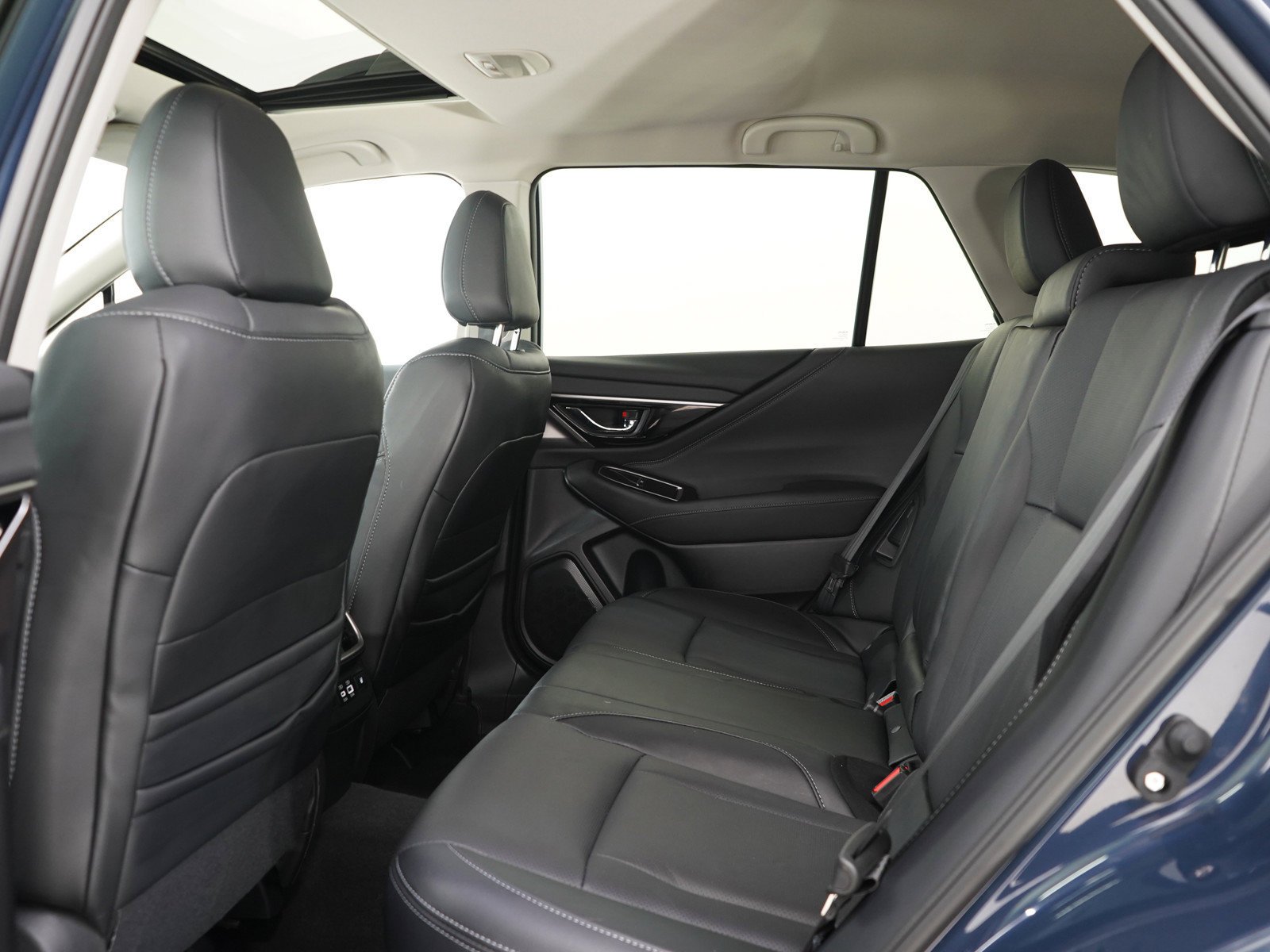 Used 2024 Cosmic Blue Pearl Subaru Limited image 15