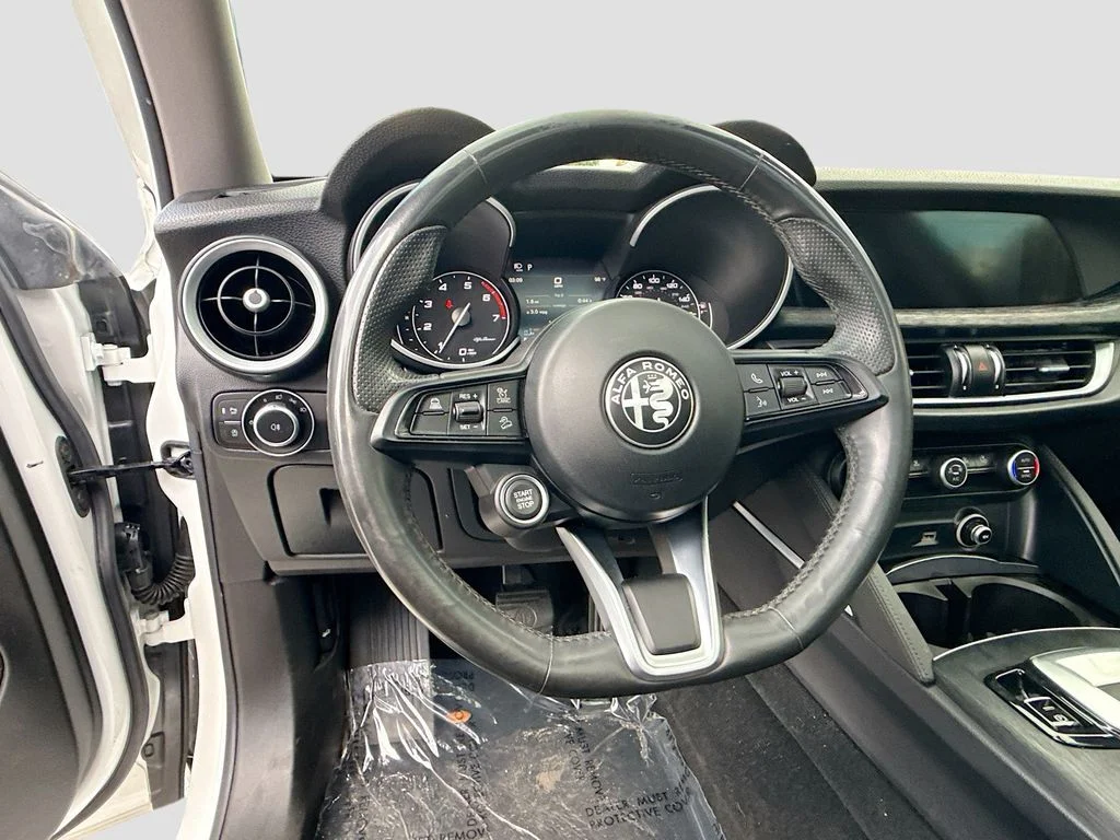 Used 2021 White Alfa Romeo Sprint image 11