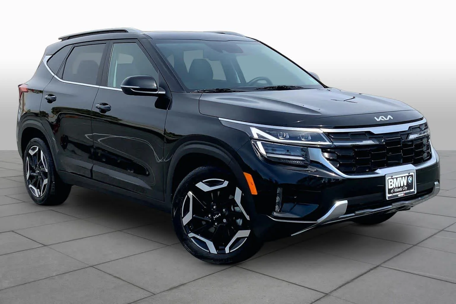 Pre-Owned 2025 Kia Seltos SX