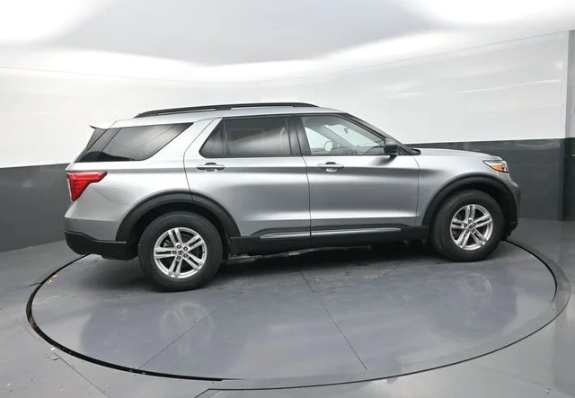 Used 2024 Silver Ford XLT image 10