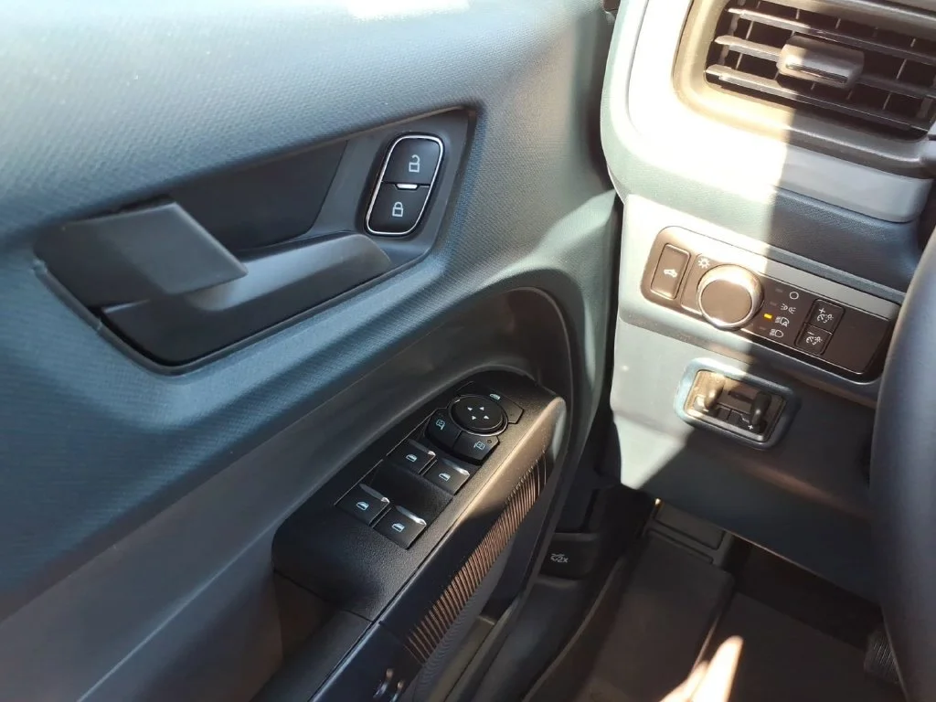 New 2026 Carbonized Gray Metallic Ford XLT image 19