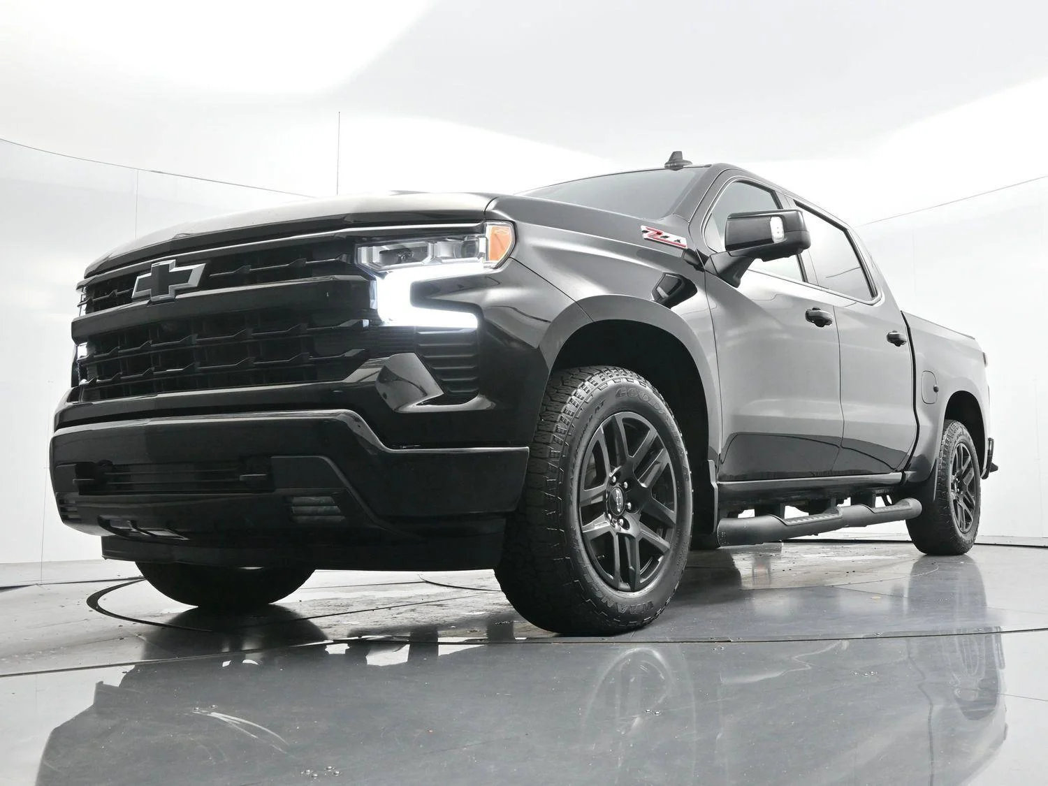 Used 2023 Black Chevrolet RST image 42
