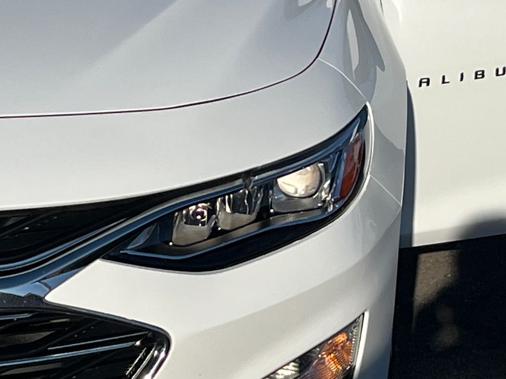Used 2024 White Chevrolet LT image 35