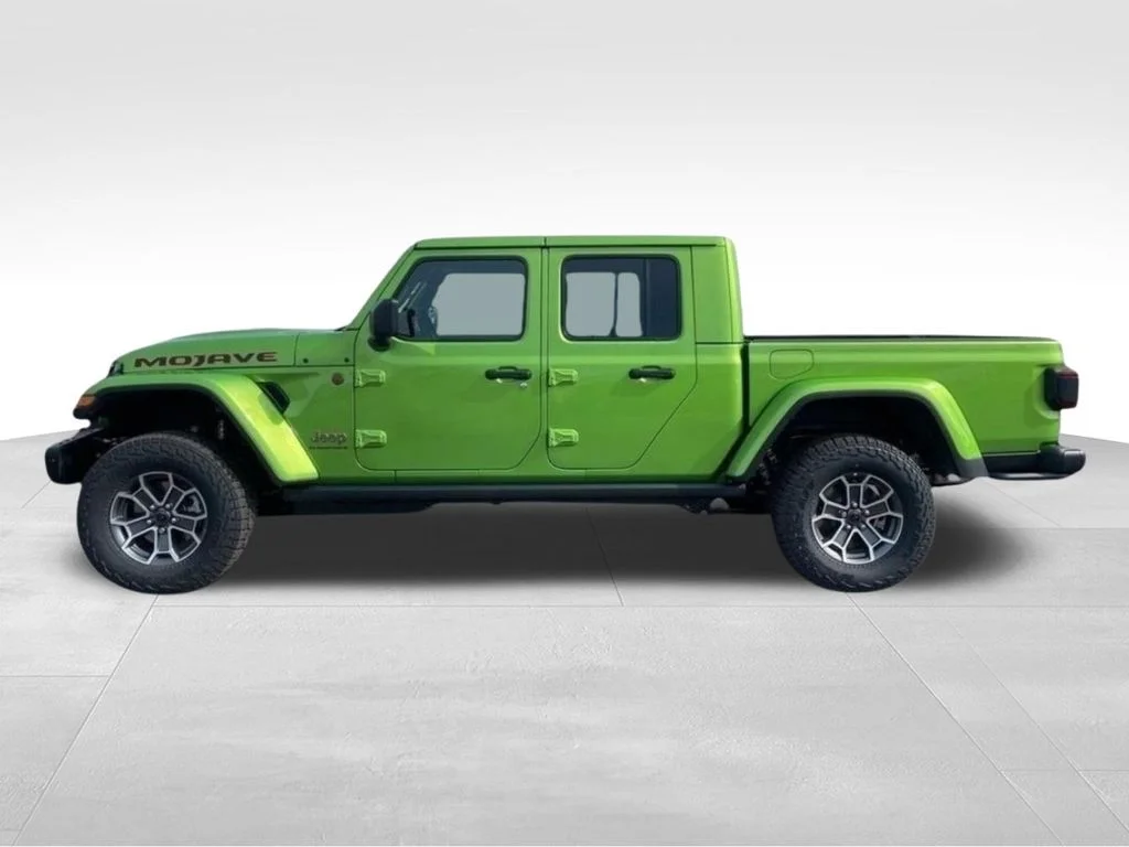 New 2026 Mojito Exterior Paint Jeep Mojave X image 2