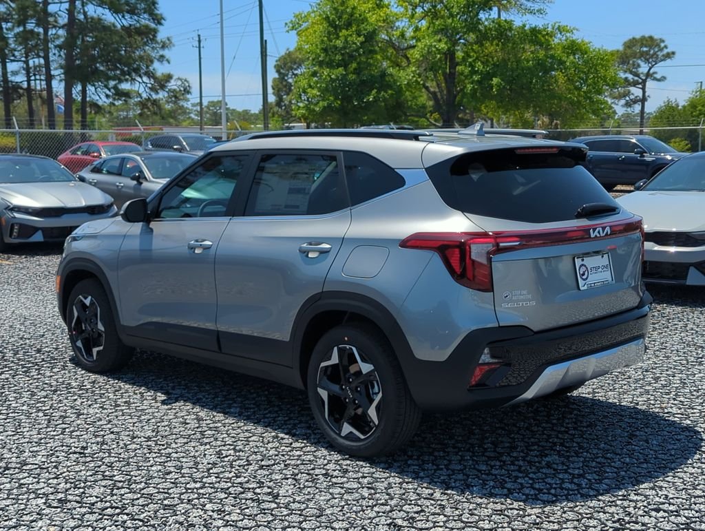 New 2026 Steel Gray Kia EX image 5