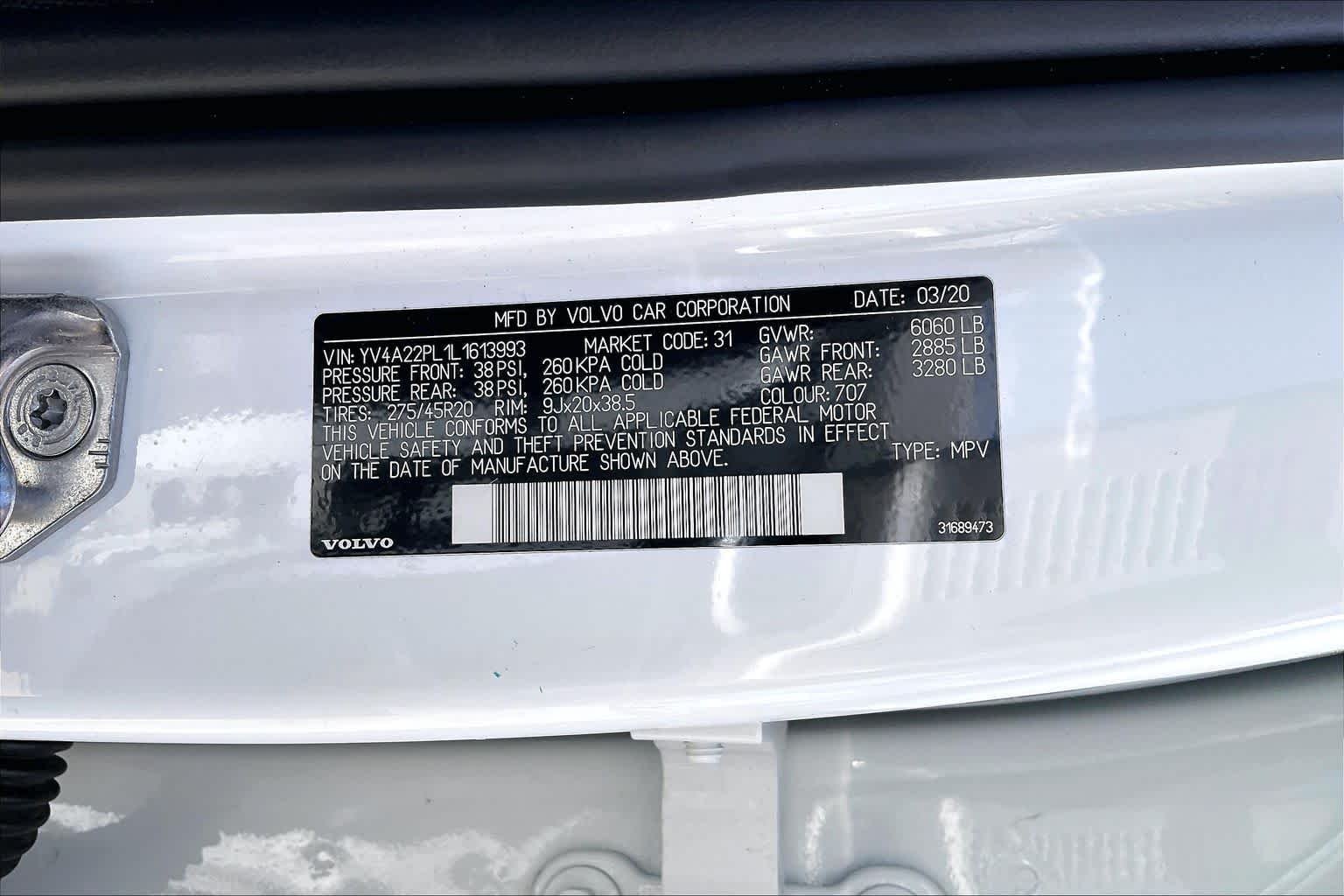 Used 2020 Crystal White Metallic Volvo Inscription image 35