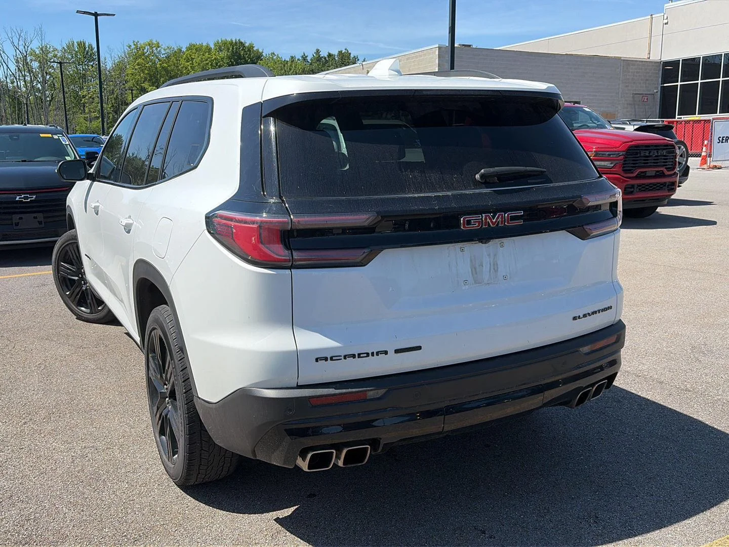Used 2024 Summit White GMC AWD Elevation image 3