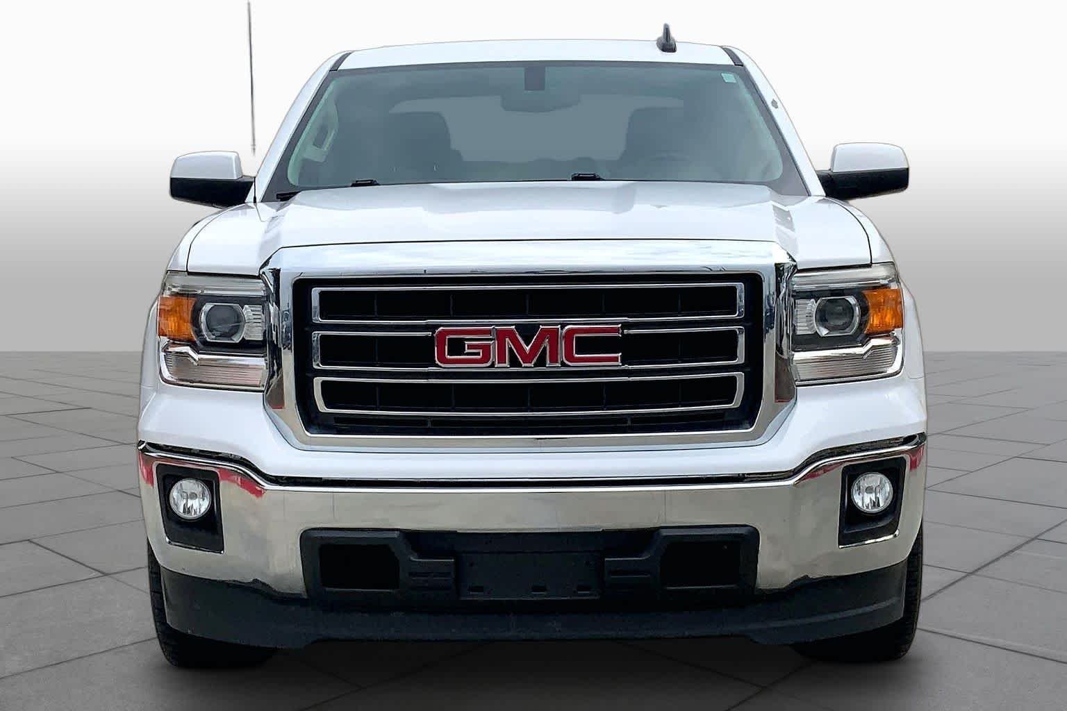 Used 2015 Summit White GMC SLE image 4